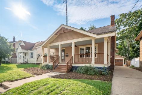 216 6th Street NE North Canton OH 44720