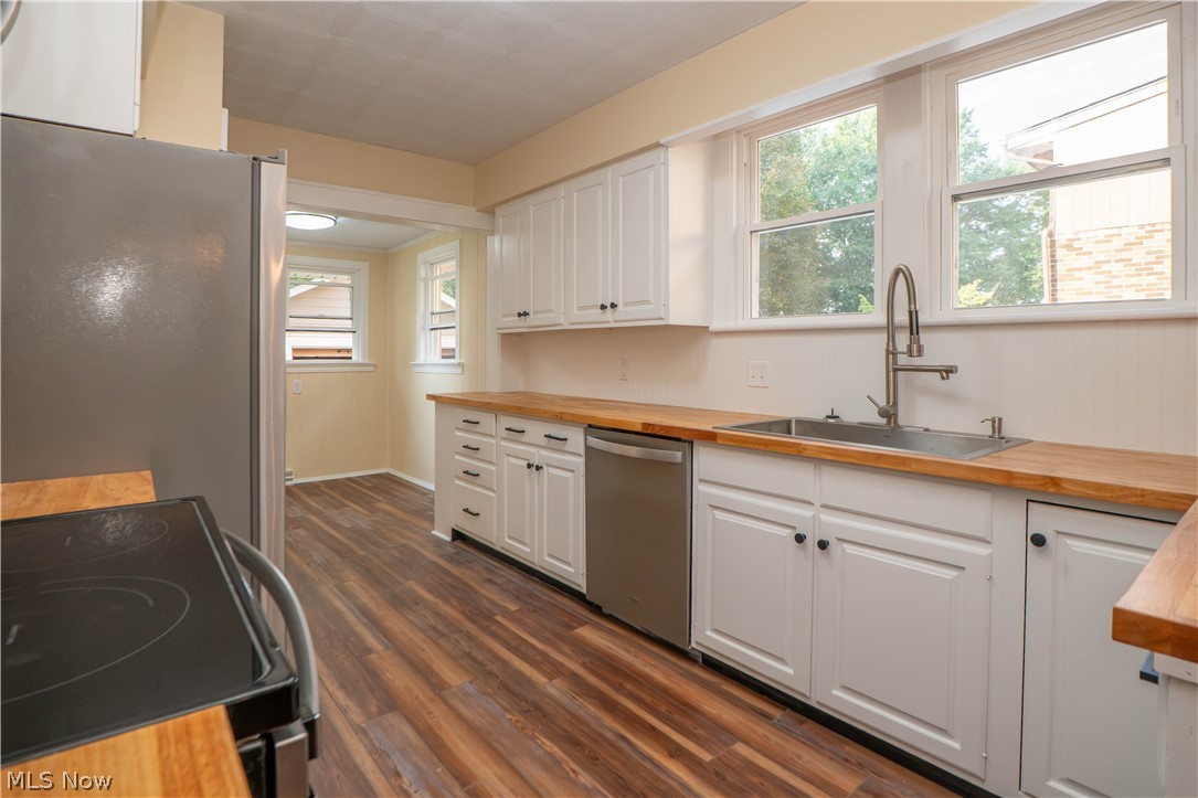 216 6th Street NE North Canton OH 44720