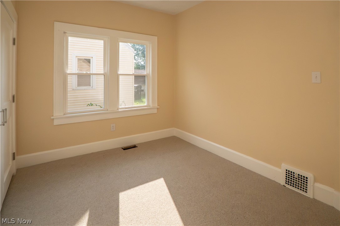 216 6th Street NE North Canton OH 44720
