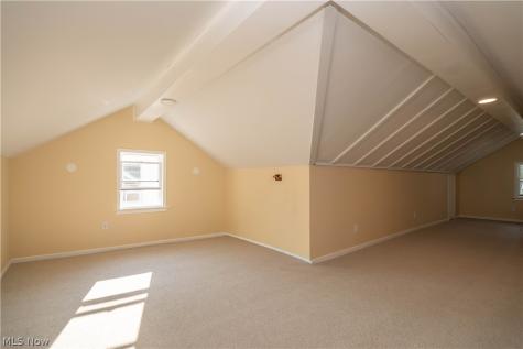 216 6th Street NE North Canton OH 44720