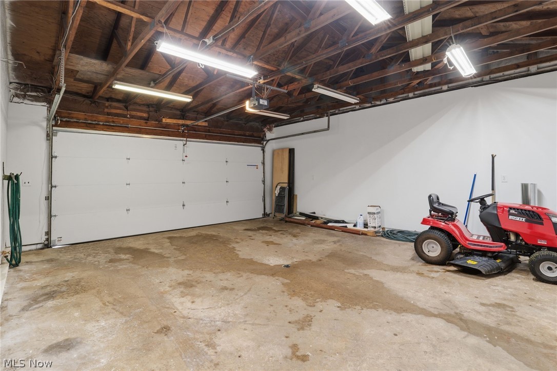 10856 Welton Road NE Bolivar OH 44612