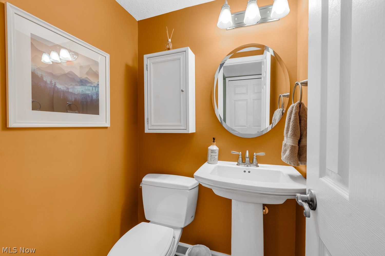 3471 Beverly Hills Drive Rocky River OH 44116