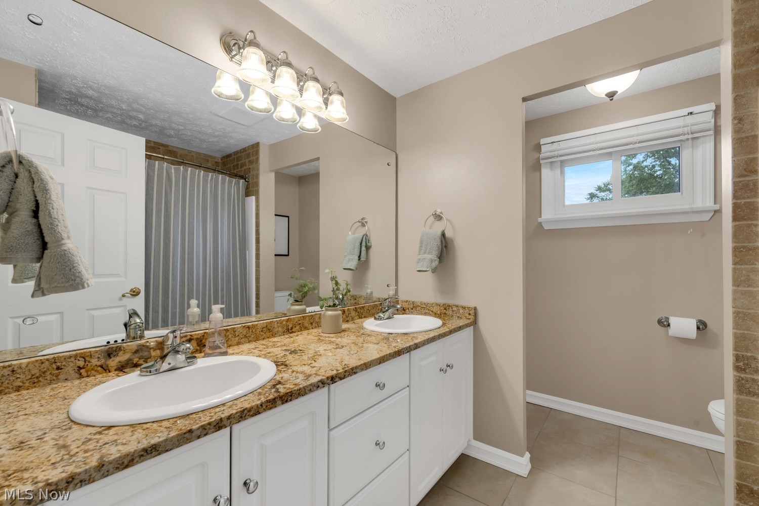 3471 Beverly Hills Drive Rocky River OH 44116
