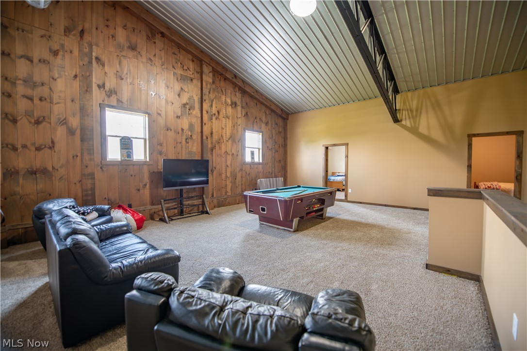 9918 Ridge Road SE Uhrichsville OH 44683