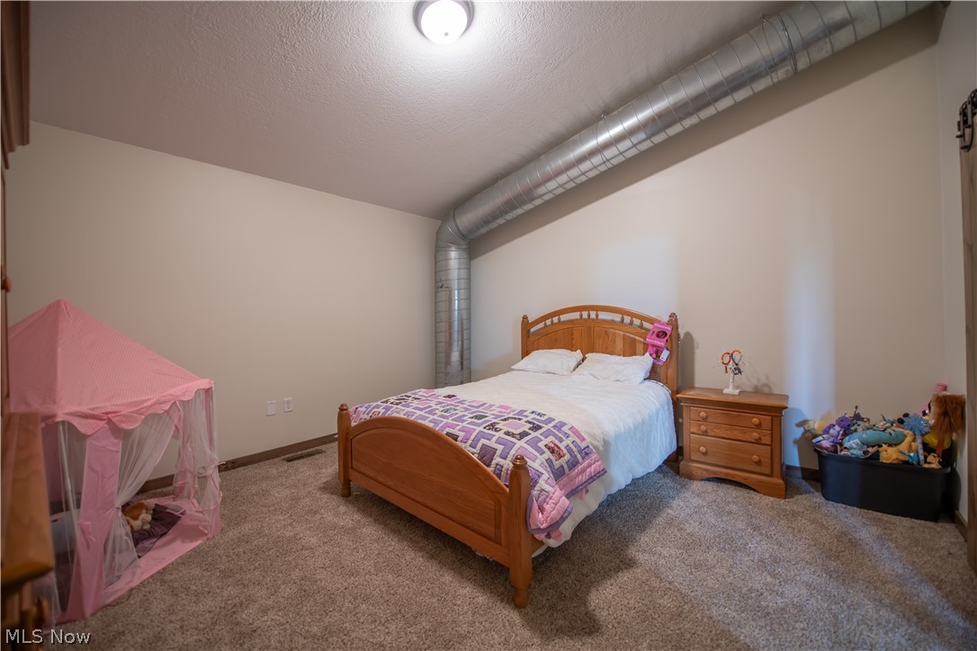 9918 Ridge Road SE Uhrichsville OH 44683