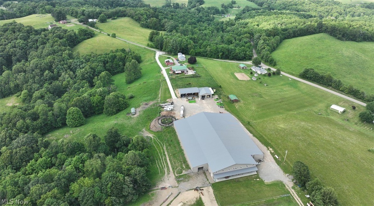 9918 Ridge Road SE Uhrichsville OH 44683