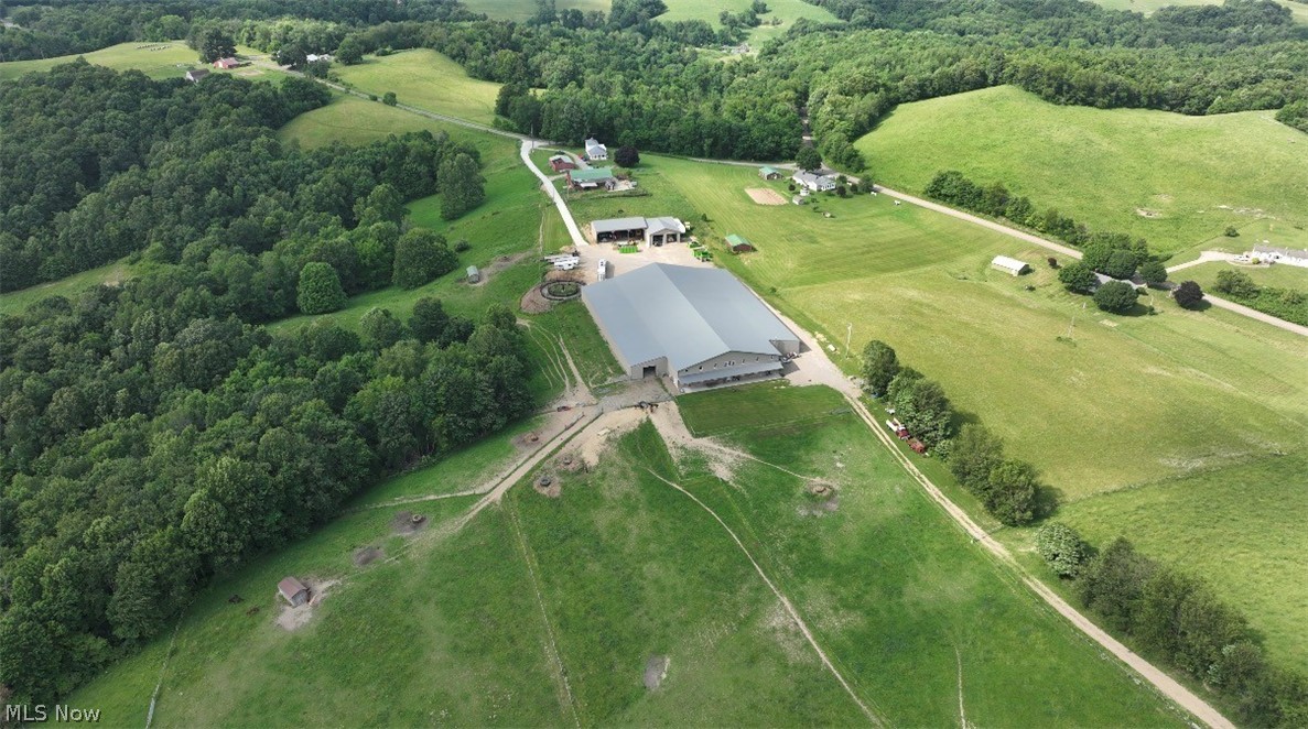 9918 Ridge Road SE Uhrichsville OH 44683