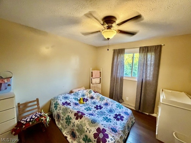 5997 Lake O' Springs Avenue NW Canton OH 44718