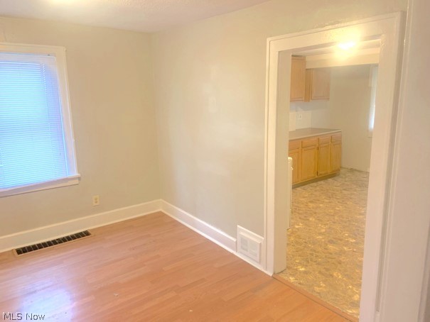 627 Roscoe Avenue Akron OH 44306