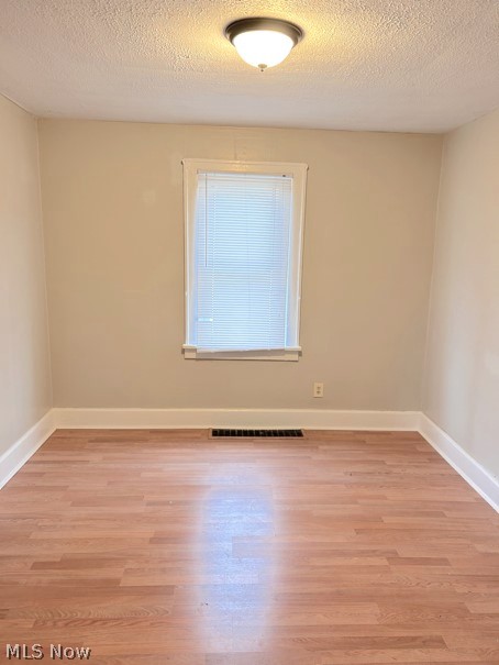 627 Roscoe Avenue Akron OH 44306