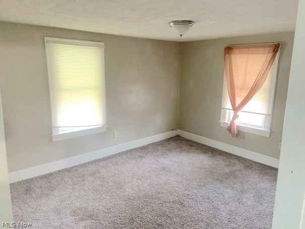 627 Roscoe Avenue Akron OH 44306