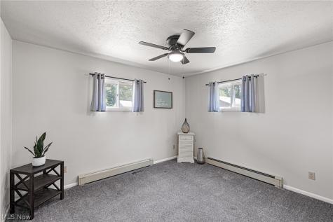 5203 Snow Road Parma OH 44134