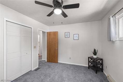 5203 Snow Road Parma OH 44134