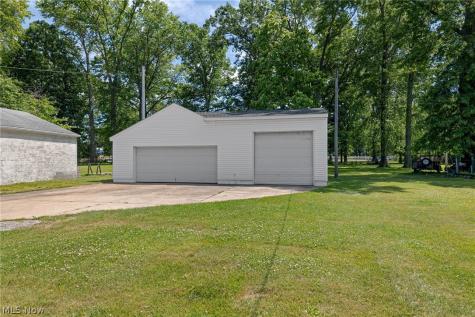 5203 Snow Road Parma OH 44134