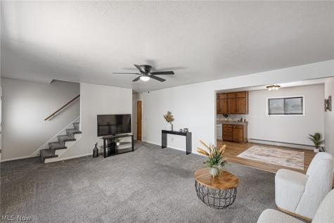 5203 Snow Road Parma OH 44134