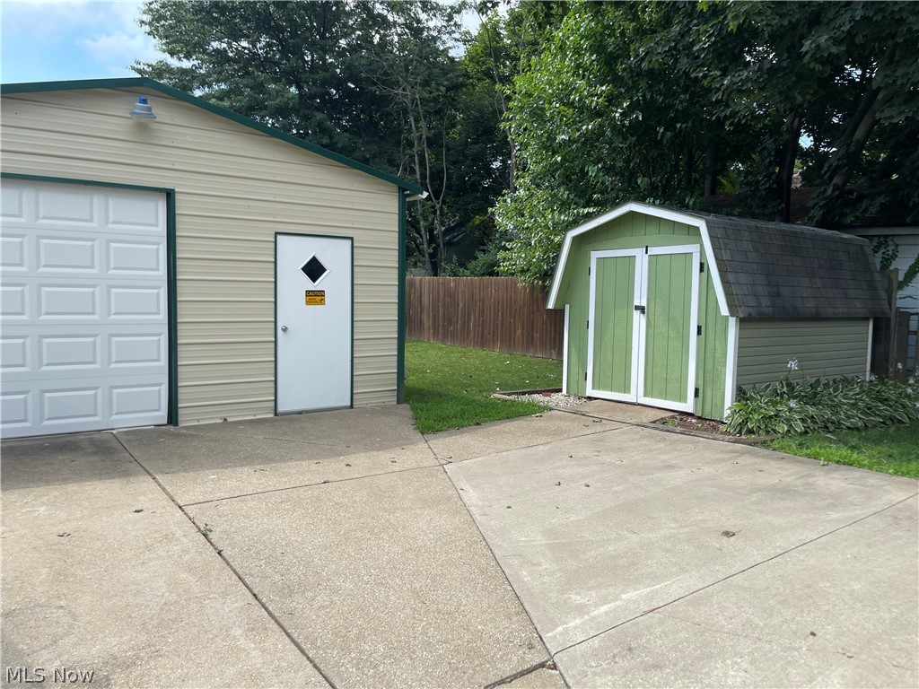 1198 Sherman Street Akron OH 44301
