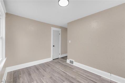 3331 E 145th Street Cleveland OH 44120