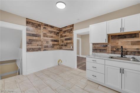 3331 E 145th Street Cleveland OH 44120