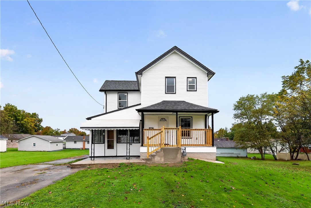 667 Hyatt Avenue Campbell OH 44405