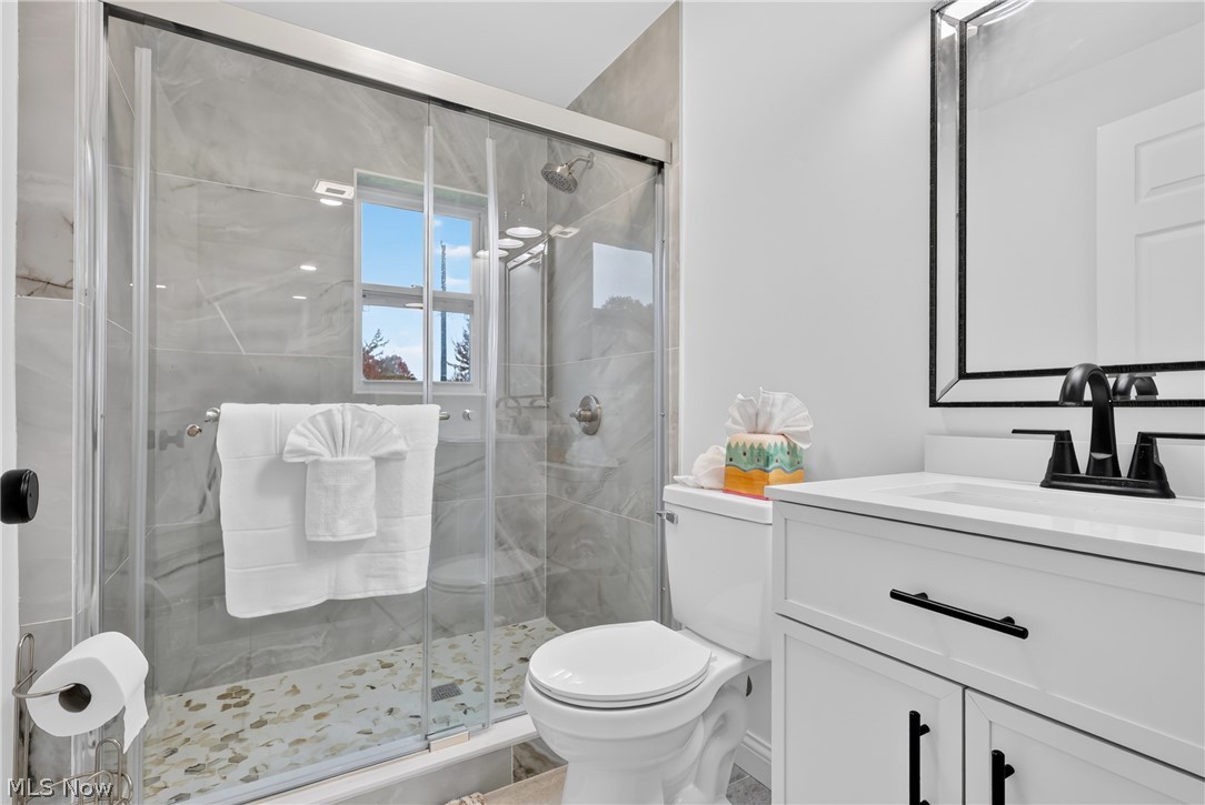 667 Hyatt Avenue Campbell OH 44405