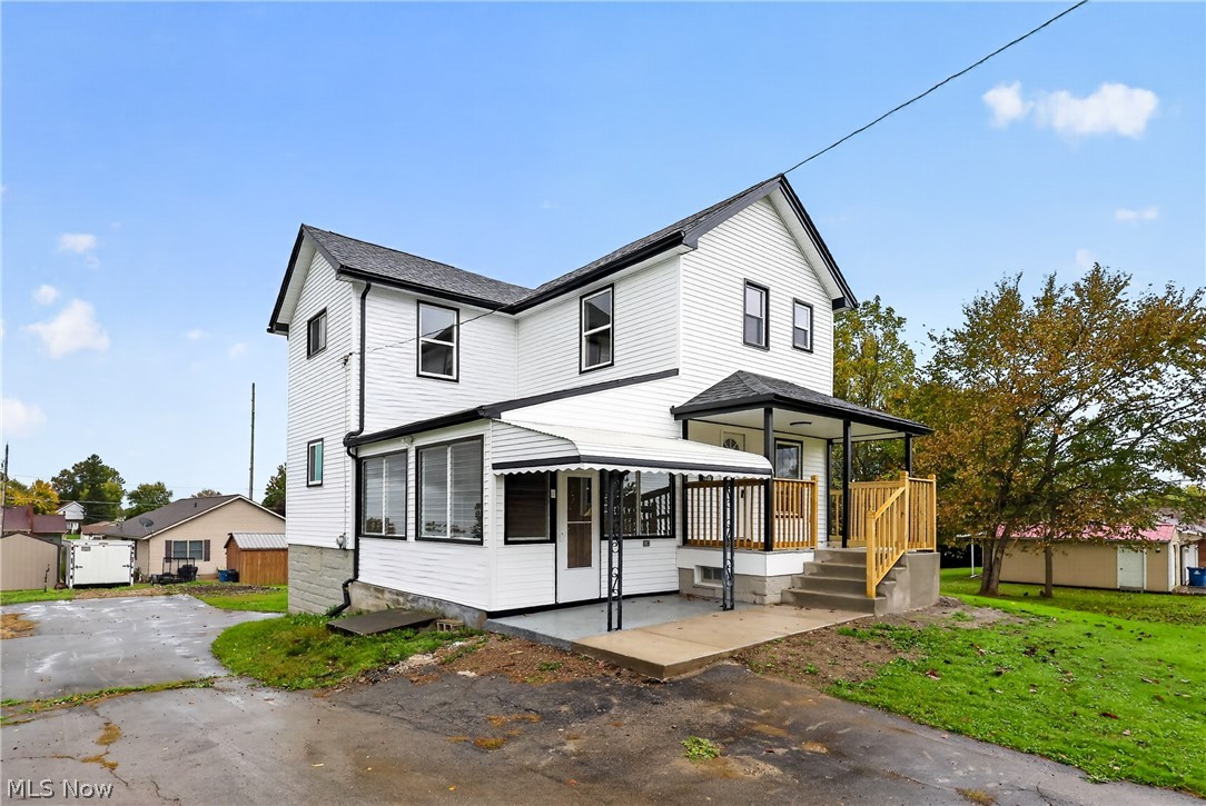 667 Hyatt Avenue Campbell OH 44405
