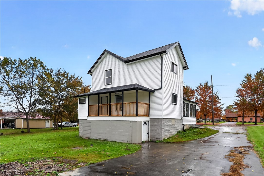 667 Hyatt Avenue Campbell OH 44405