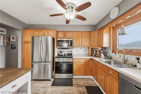 4599 Memphis Villas S Brooklyn OH 44144