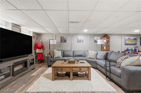 4599 Memphis Villas S Brooklyn OH 44144