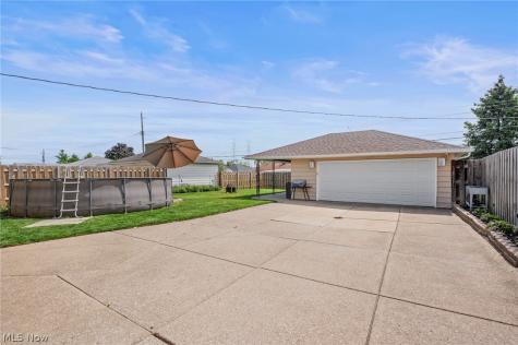 4599 Memphis Villas S Brooklyn OH 44144