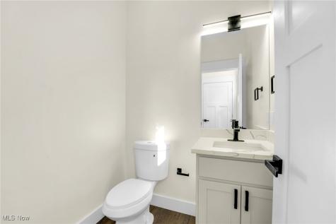 1881 Woodlawn Avenue Cleveland OH 44112