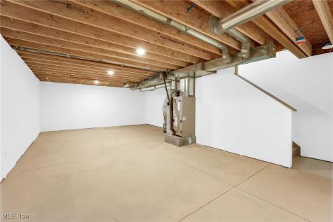 1881 Woodlawn Avenue Cleveland OH 44112