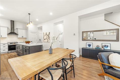 1881 Woodlawn Avenue Cleveland OH 44112