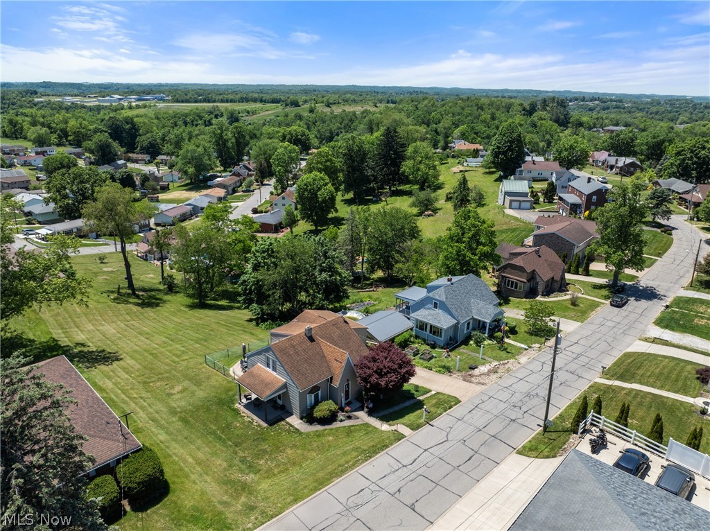 106 Mcconnell Avenue Wintersville OH 43953