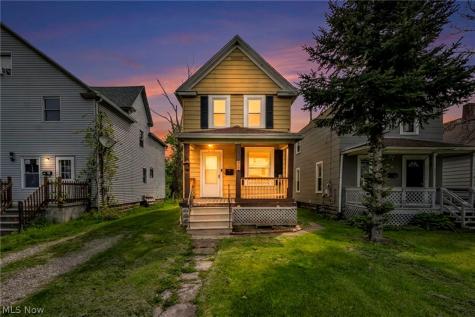 1023 W Washington Avenue Lorain OH 44052