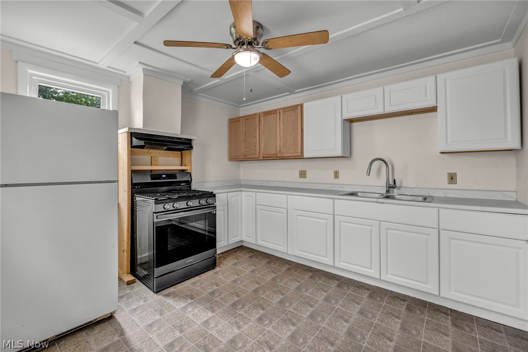 1023 W Washington Avenue Lorain OH 44052