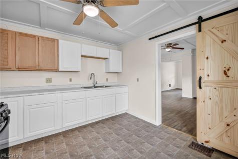 1023 W Washington Avenue Lorain OH 44052