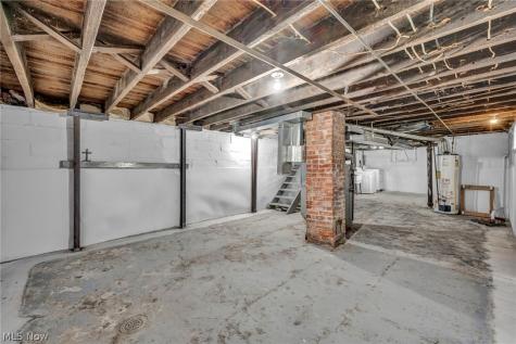 1023 W Washington Avenue Lorain OH 44052