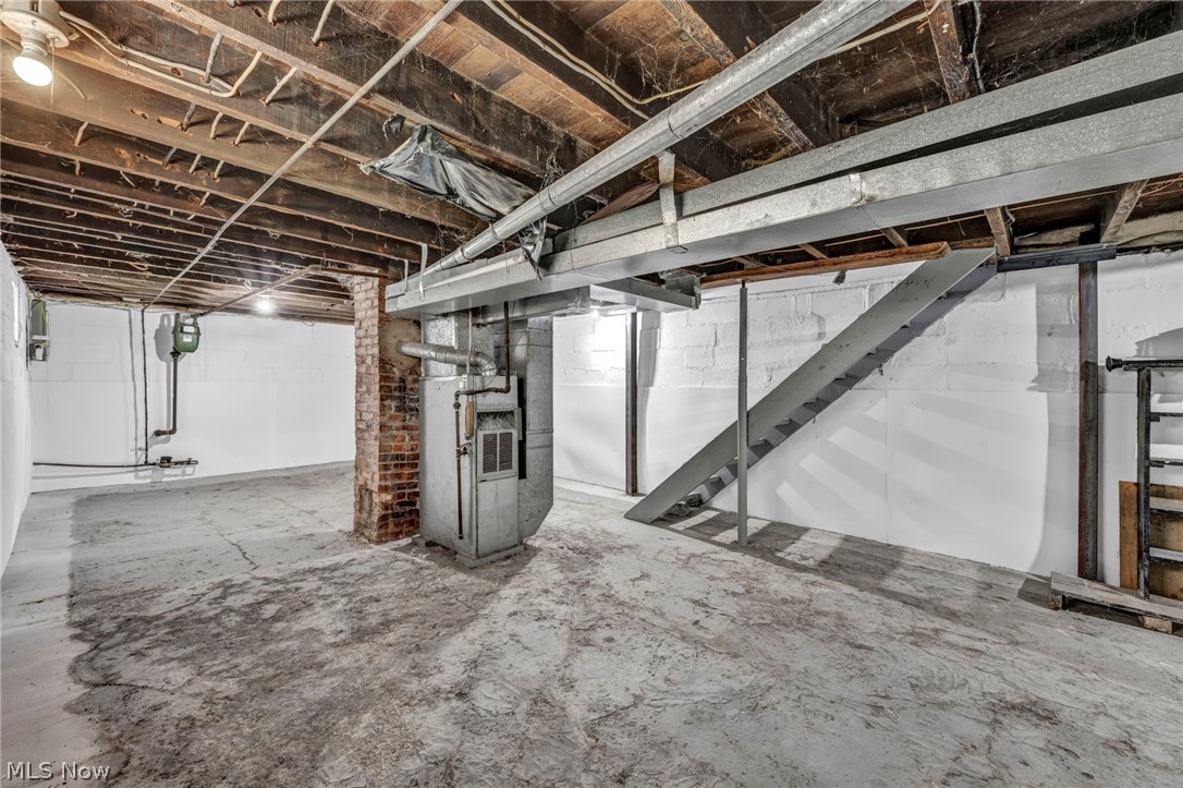 1023 W Washington Avenue Lorain OH 44052