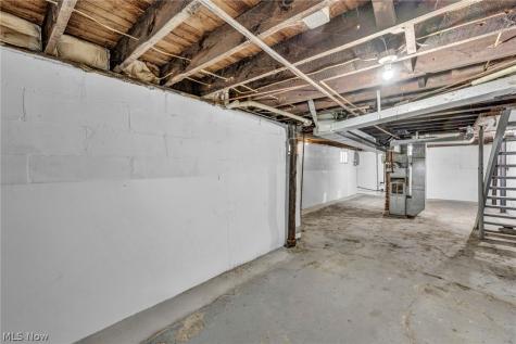 1023 W Washington Avenue Lorain OH 44052