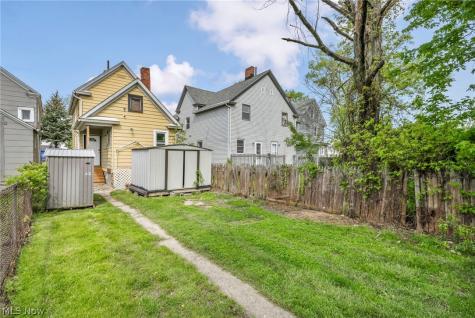 1023 W Washington Avenue Lorain OH 44052