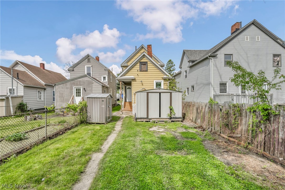 1023 W Washington Avenue Lorain OH 44052