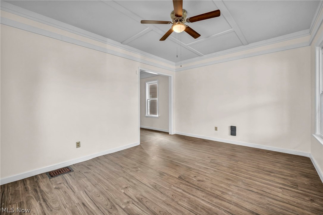 1023 W Washington Avenue Lorain OH 44052