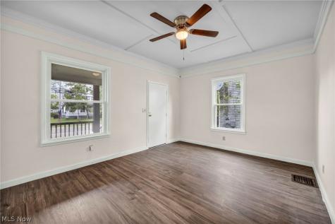 1023 W Washington Avenue Lorain OH 44052