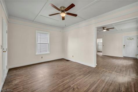 1023 W Washington Avenue Lorain OH 44052