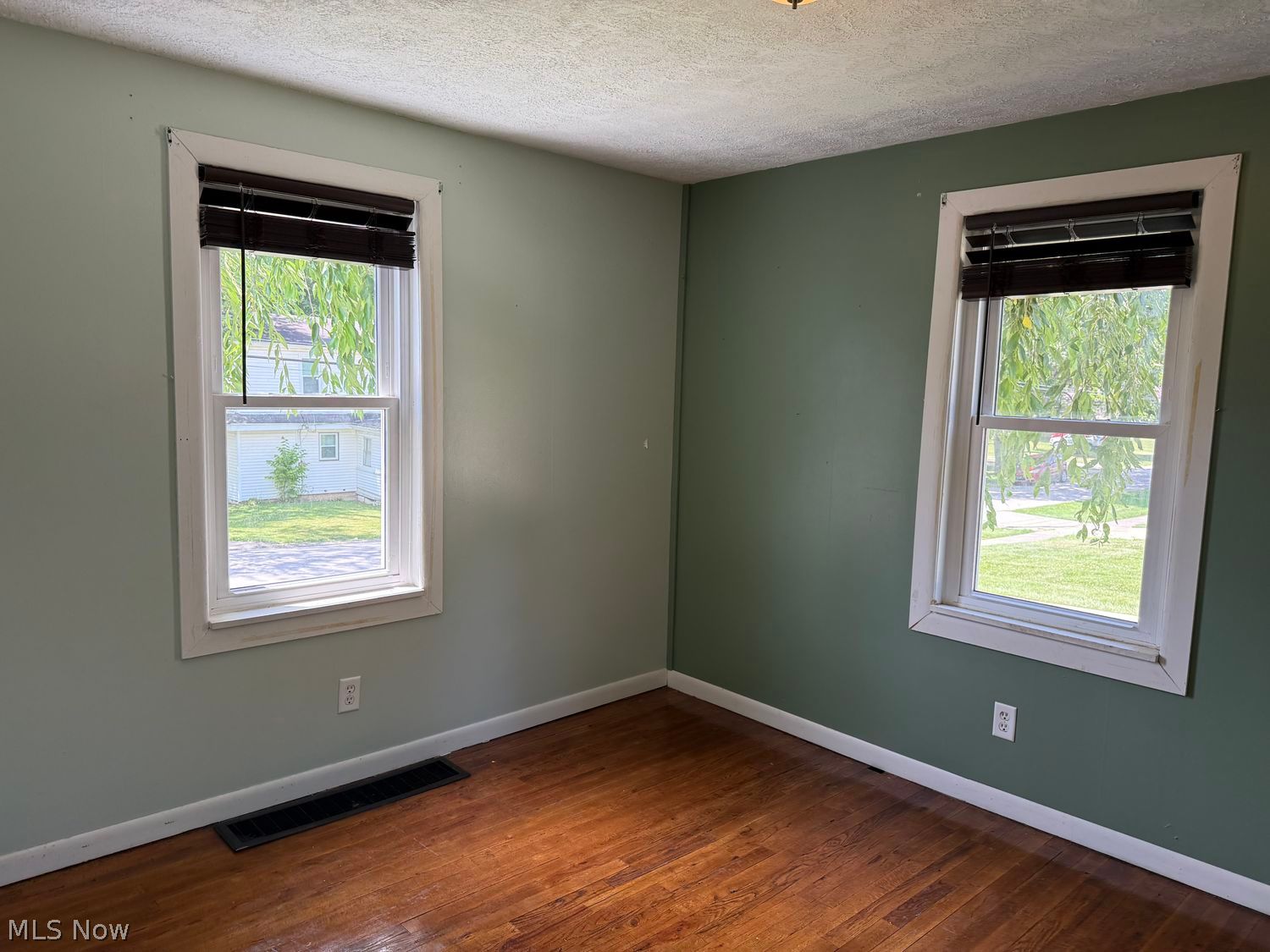 637 King Street Ravenna OH 44266