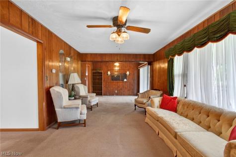 2115 Kenyon Avenue NW Massillon OH 44647