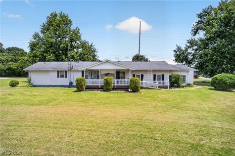 2115 Kenyon Avenue NW Massillon OH 44647
