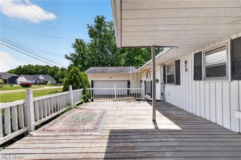 2115 Kenyon Avenue NW Massillon OH 44647