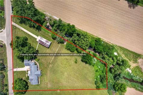 2115 Kenyon Avenue NW Massillon OH 44647