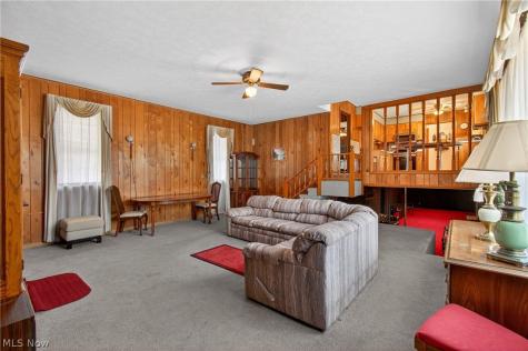 2115 Kenyon Avenue NW Massillon OH 44647